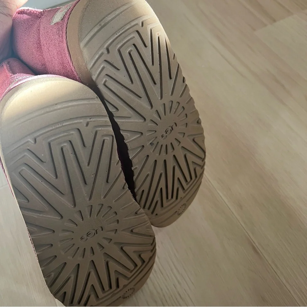 UGGs T Jona Button Boots  1118890-K Kids Footwear Size US 2 suede‎ leather